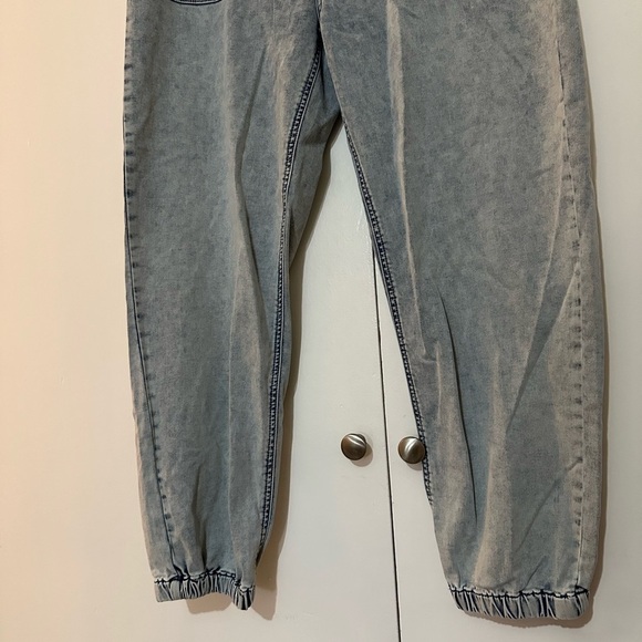 NWT Joe’s Jeans Women 34 French Terry Denim Jogger Light Wash Casual Tapered - Picture 4 of 13